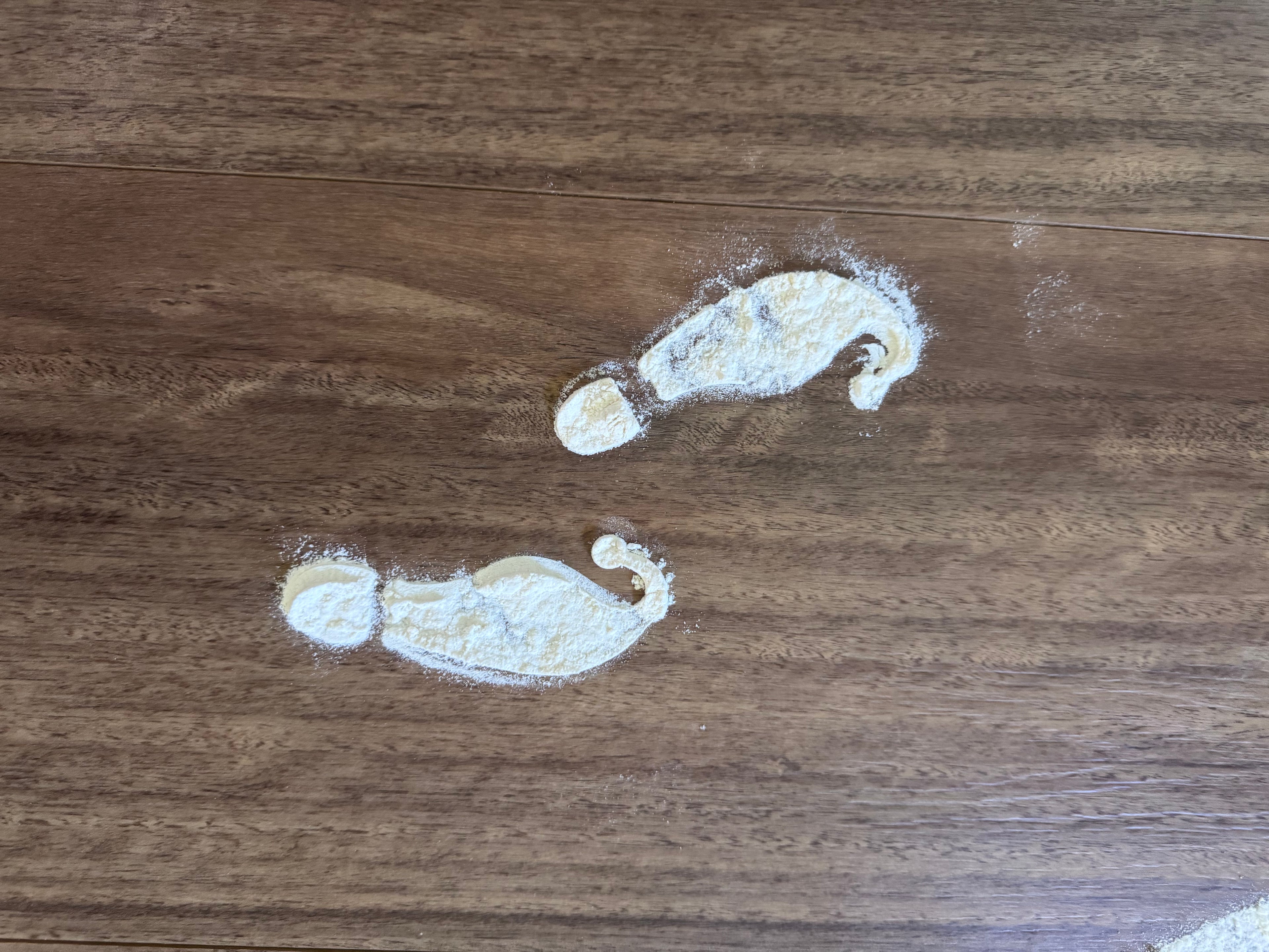 Wooden Christmas Eve footprints keepsake for kids – start a magical family tradition