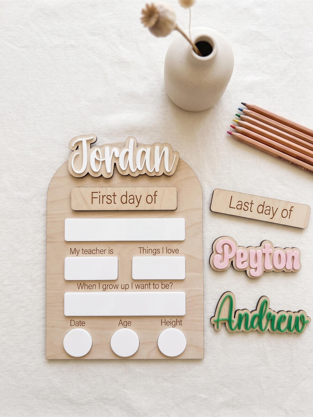 Personalised First Day of School Board, Interchangeable Arch Milestone Sign with Name Plaque, Reusable Back to School Photo Prop
