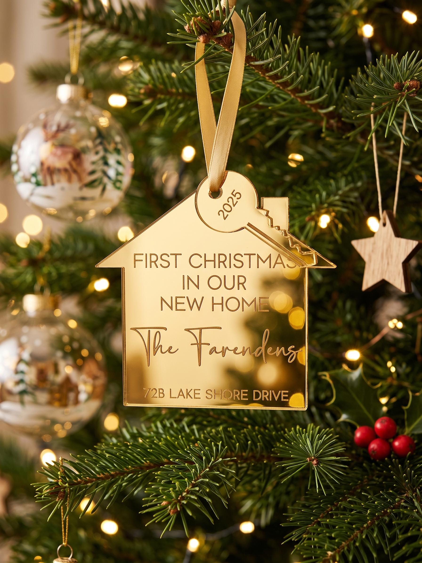 Personalised First Christmas in New Home Ornament, Custom Mirror House Key Bauble, Bespoke Housewarming Keepsake Gift